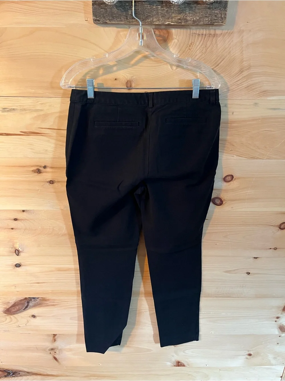 Michael Kors Women’s Black Pants with Gold Zipper Accents Size 6